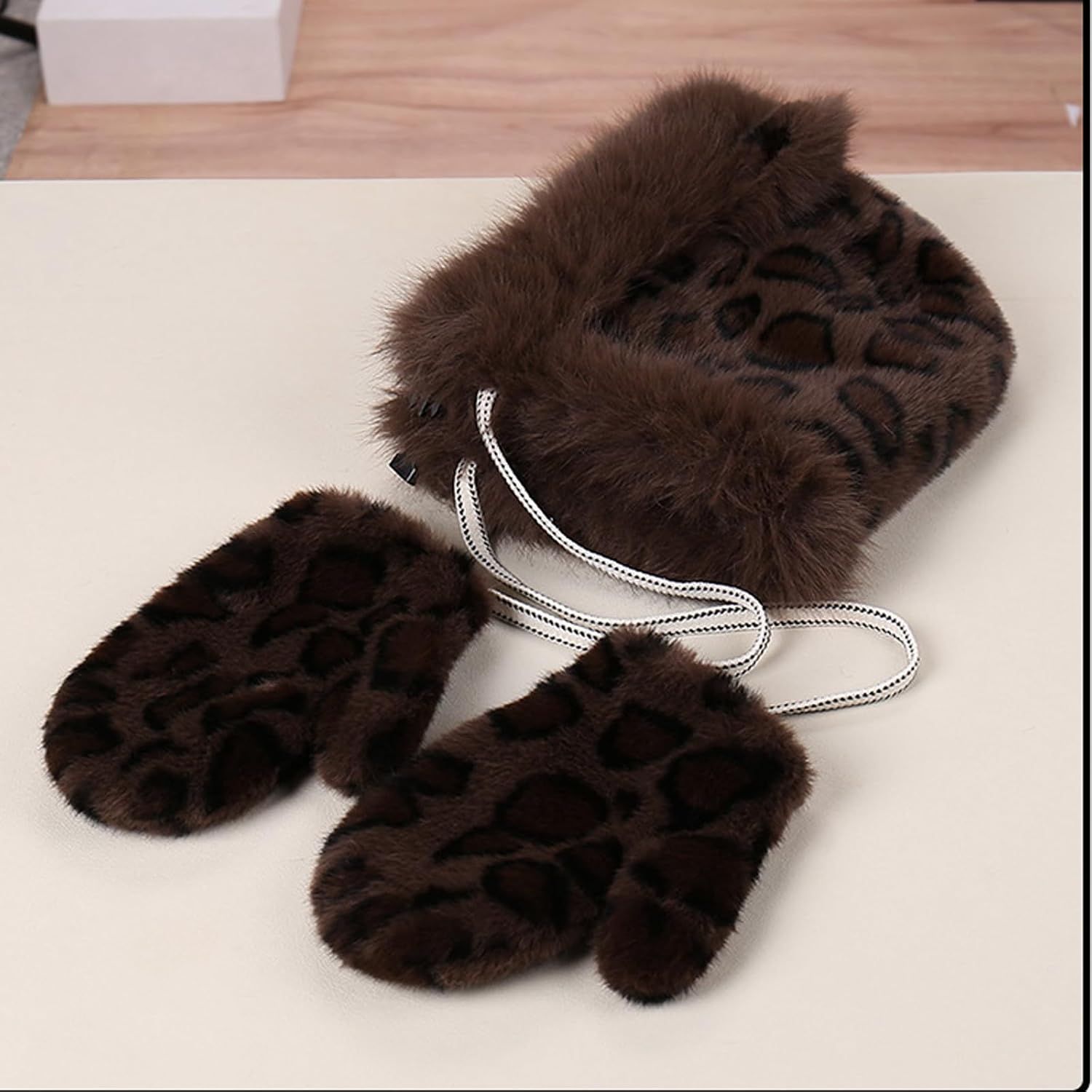 Leopards Print Plush Hat Warm Earmuff Hat Winter Fashionable Headwear Outdoor Activity Winter Fashion Accessory