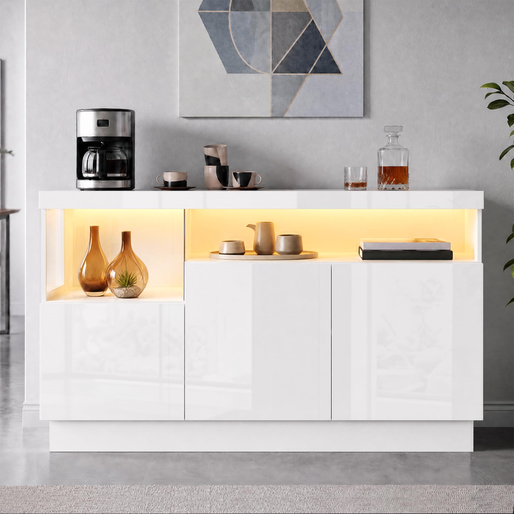Aparador blanco brillante de 140 cm con acabados minimalistas e iluminación LED