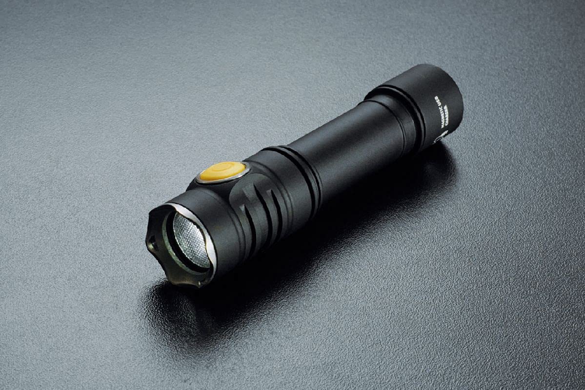 Armytek Lampada a LED Prime C2 Pro, luce bianca fredda, 2400 LED, magnetica, USB, ricaricabile, ogni giorno