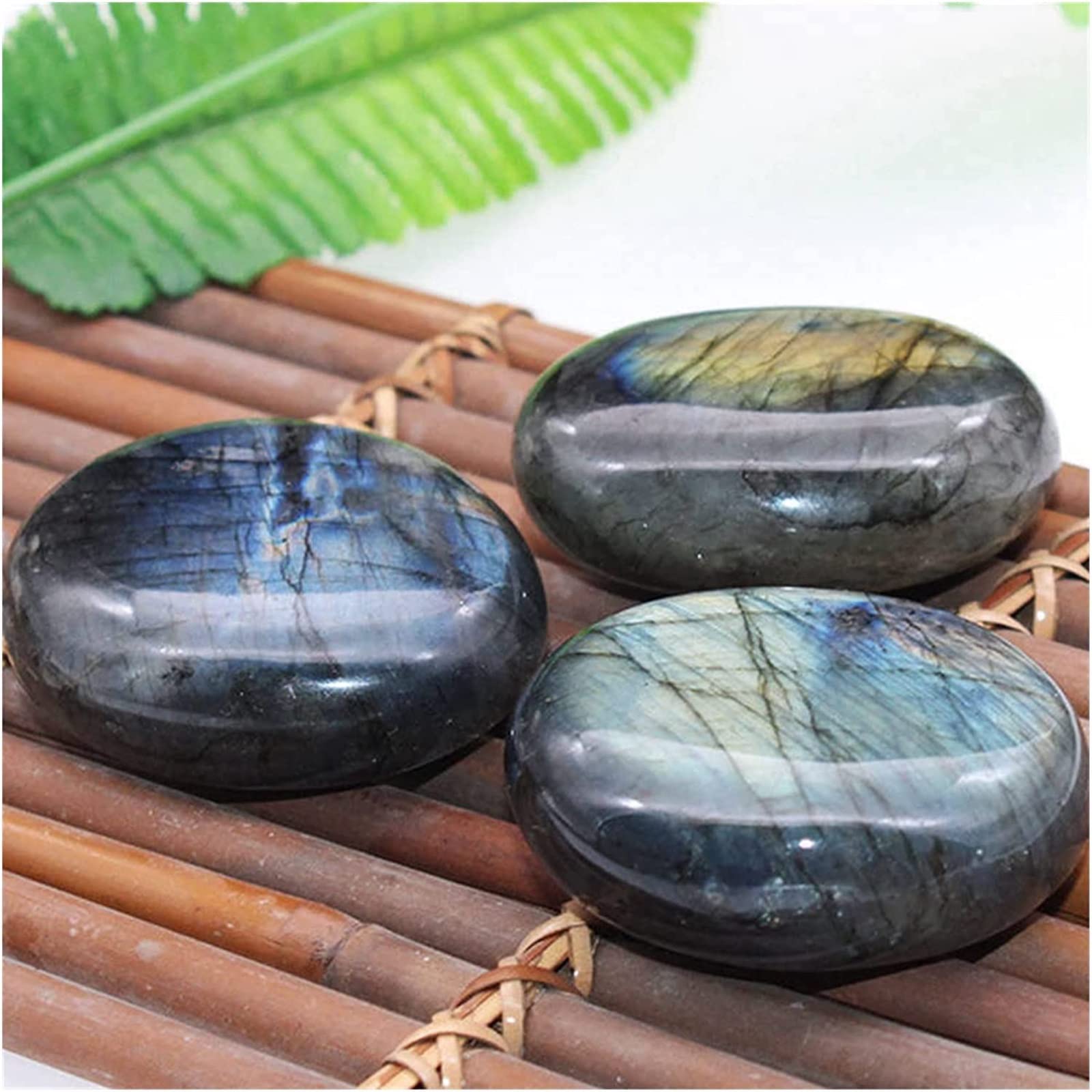 Pierre de labradorite 60-70 mm | Galet naturel de lithothérapie pour le bien-être