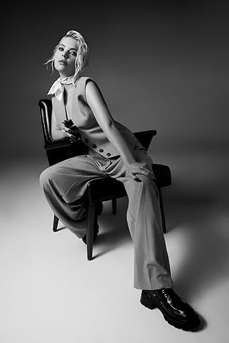 Miniatura 2 de Ash by Ashley Benson East 12th, 1.7 oz - EDP Spray - Perfume para mujer - Aroma de Nueva York - Rosa Damasco, cedro negro, notas de naranja picante