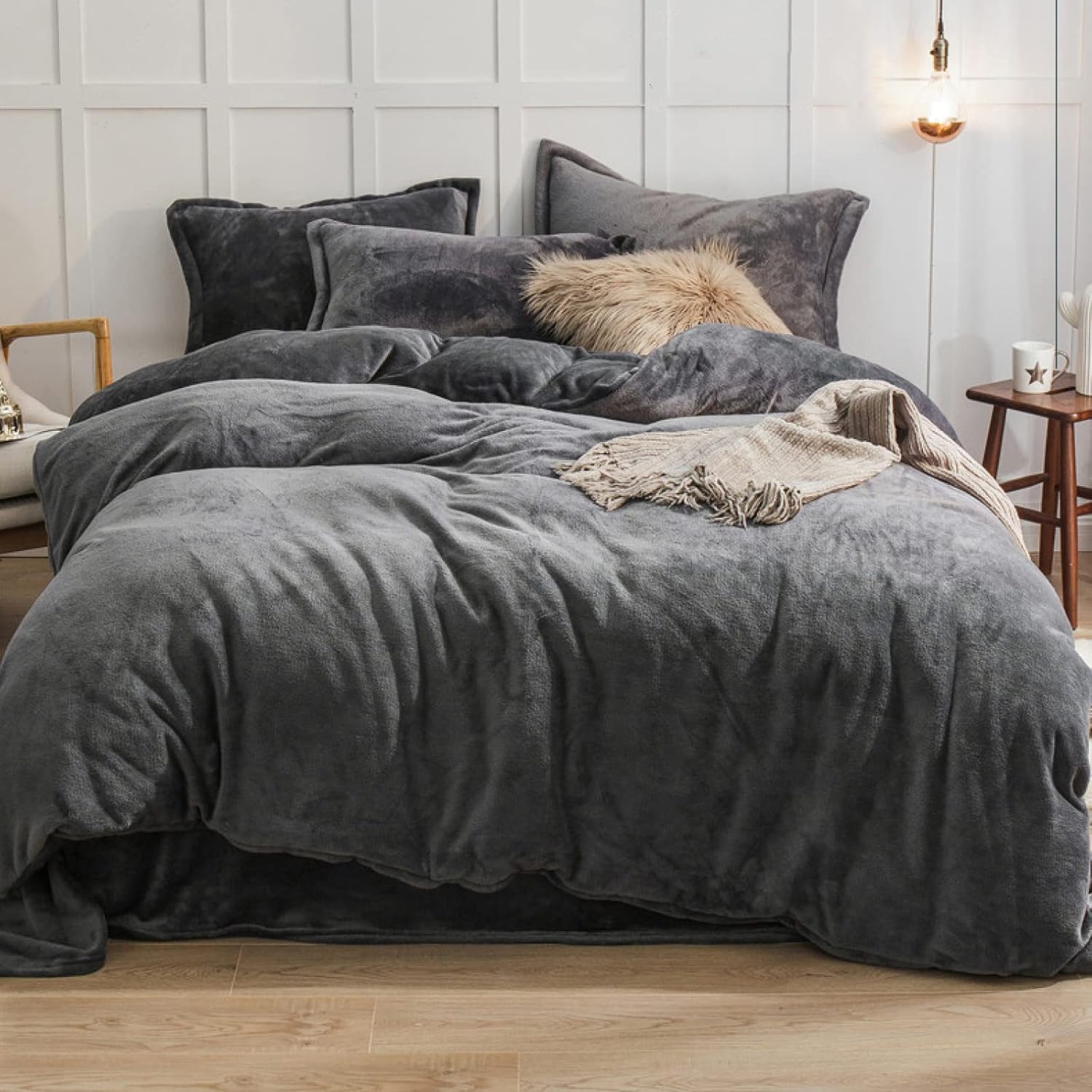 Luxury Reversible Duvet Cover,Soft Plush Comforter Cover with Zipper,Flannel Duvet Cover King Comfort Winter Bedding(59x79, Gray)