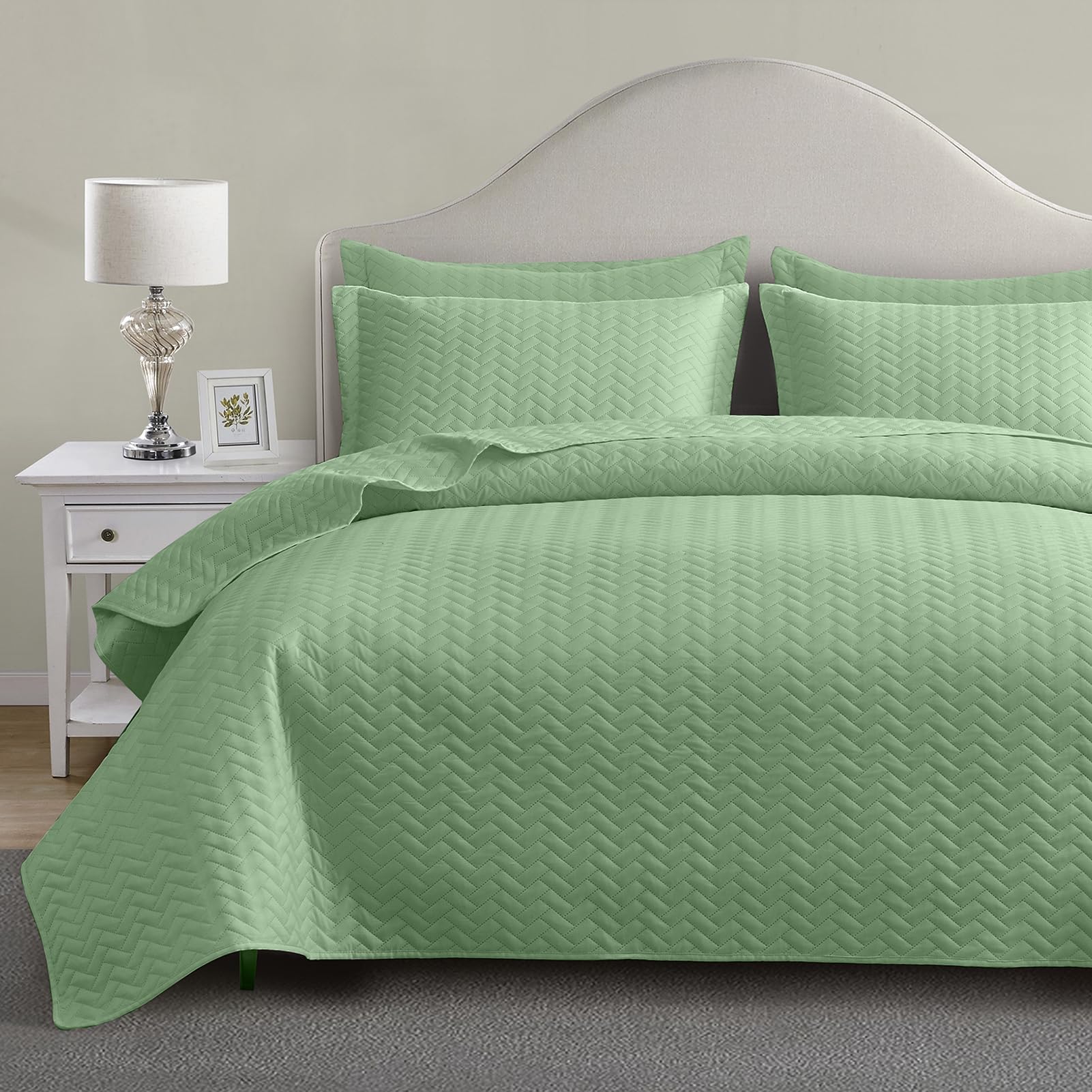 Maple&Stone Quilt Set Full/Queen, Lightweight Mint Green Bedspread Ultrasonic Chevron Pattern Light Coverlet for All Season Comforter Bedding Decor -