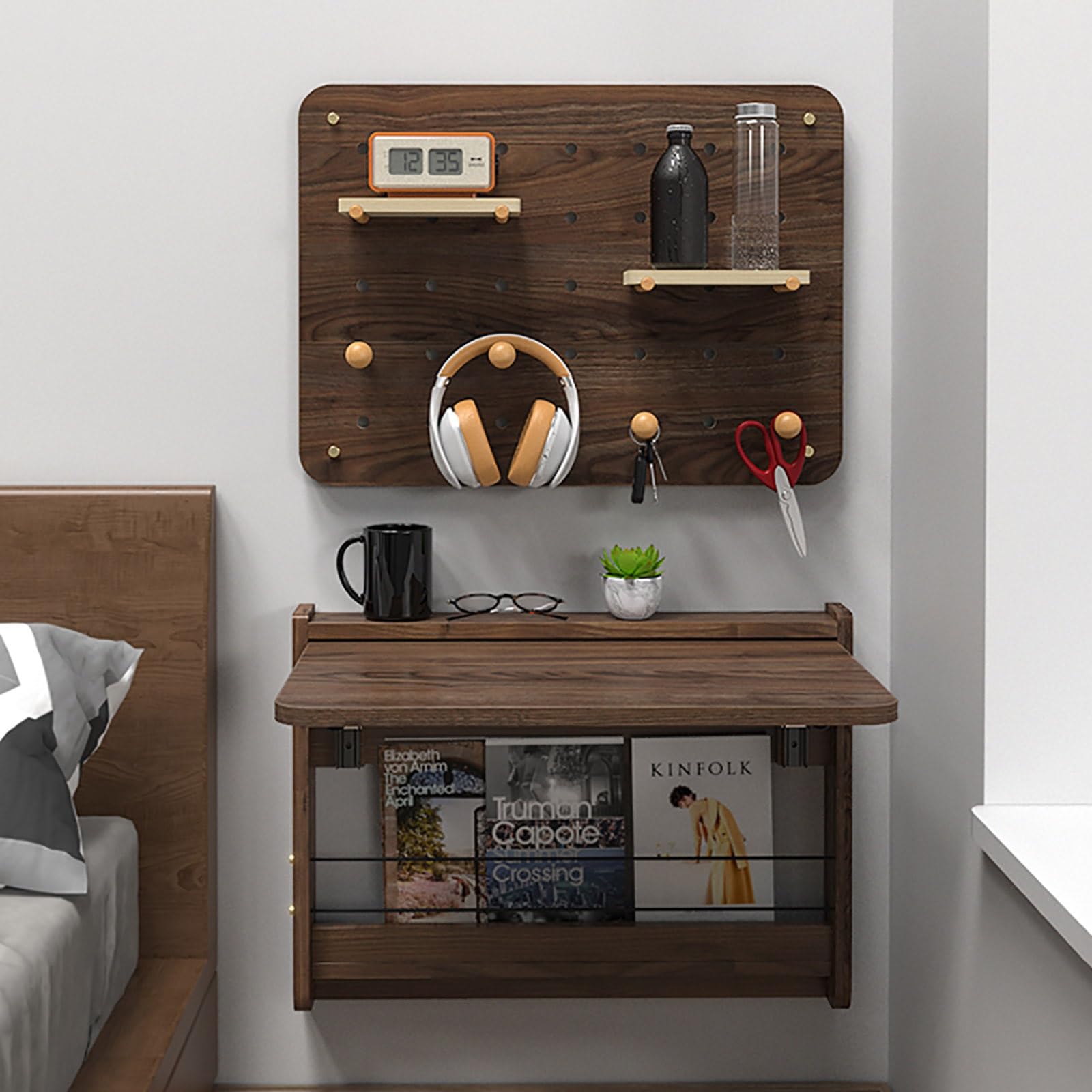 Bureau flottant polyvalent avec rangement pour gagner de la place