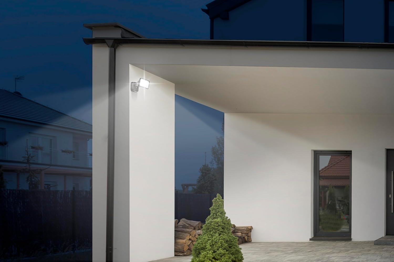 26W Flood Lights Outdoor, CCT Integrated LED Security Light Fixture, 1 Head Exterior LED Outdoor Light with Dusk to Dawn Control, ETL Water Resistant for Garage, Yard, Porch (Bronze)