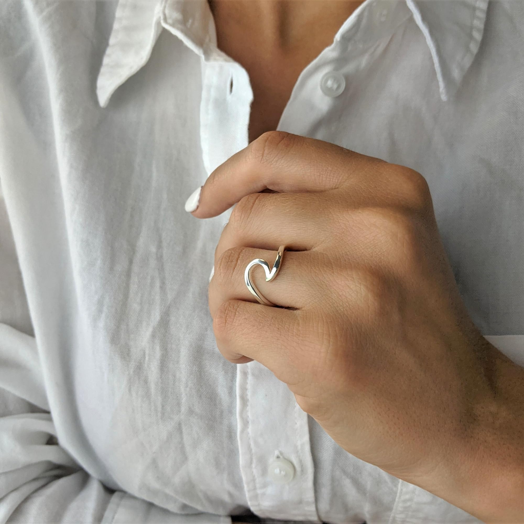 81stgeneration Anillo Plata de Ley Olas del Océano Mujer | Anillo Espiral Plata 925 | Diseño Simple Banda Ondulada Náutica | Joyas Surferas Inspiradas Océano | Accesorio Sirena | Anillos Apilables