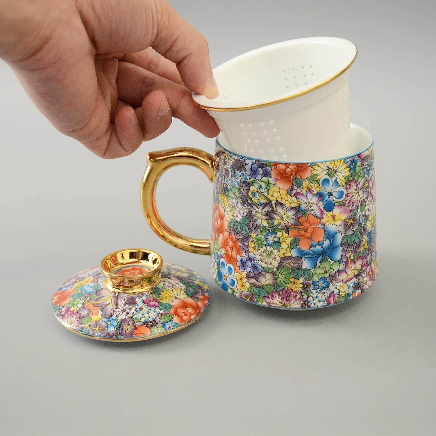 Exquisite Porcelain Tea Cup Coffee Mug Infuser Unique Chinese Ceramics Teacup Loose Leaf Tea Brewing System for Home and Office with Lid