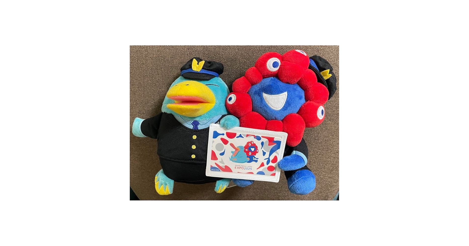 大阪万博　ICOCAカードケース　イコちゃん　ミャクミャク　駅員　ぬいぐるみ Amazon.co.jp: 万博 ミャクミャク イコちゃん カードケース付き