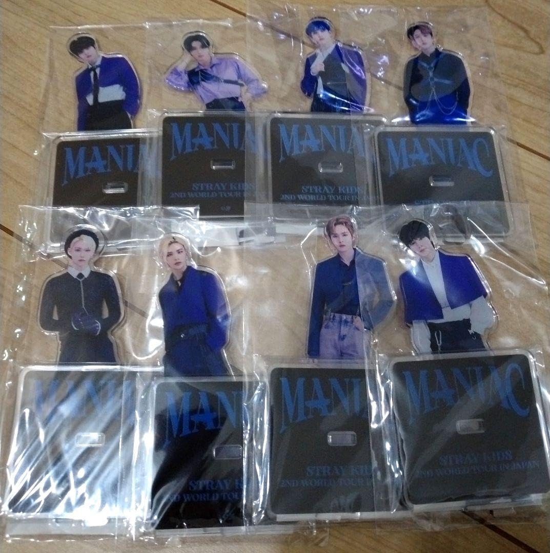 Amazon.co.jp: StrayKids スキズ マニアック アクスタ 全員フル : おもちゃ 