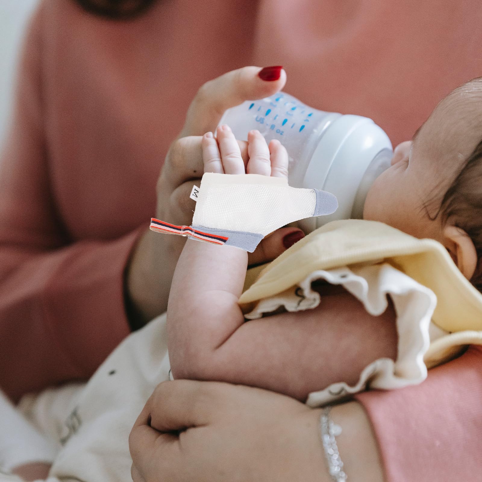 HEMOTON Lot de 2 Paires de Protège-pouces en Nylon Respirant pour Bébés, Arrêt Succion des Doigts, Adapté aux Nourrissons de 6 à 22,5 Kg