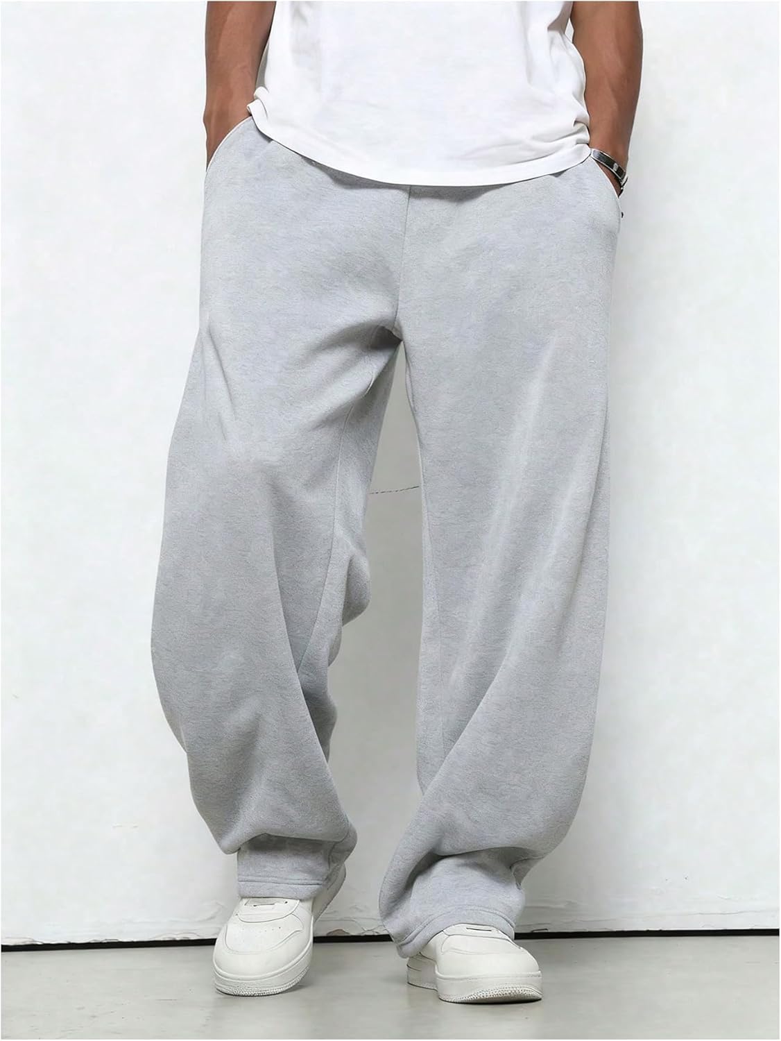 GORGLITTER Boy's 2 Pack Baggy Sweatpants Casual Elastic Waist Open Bottom Sweat Pants with Pockets - Image 4