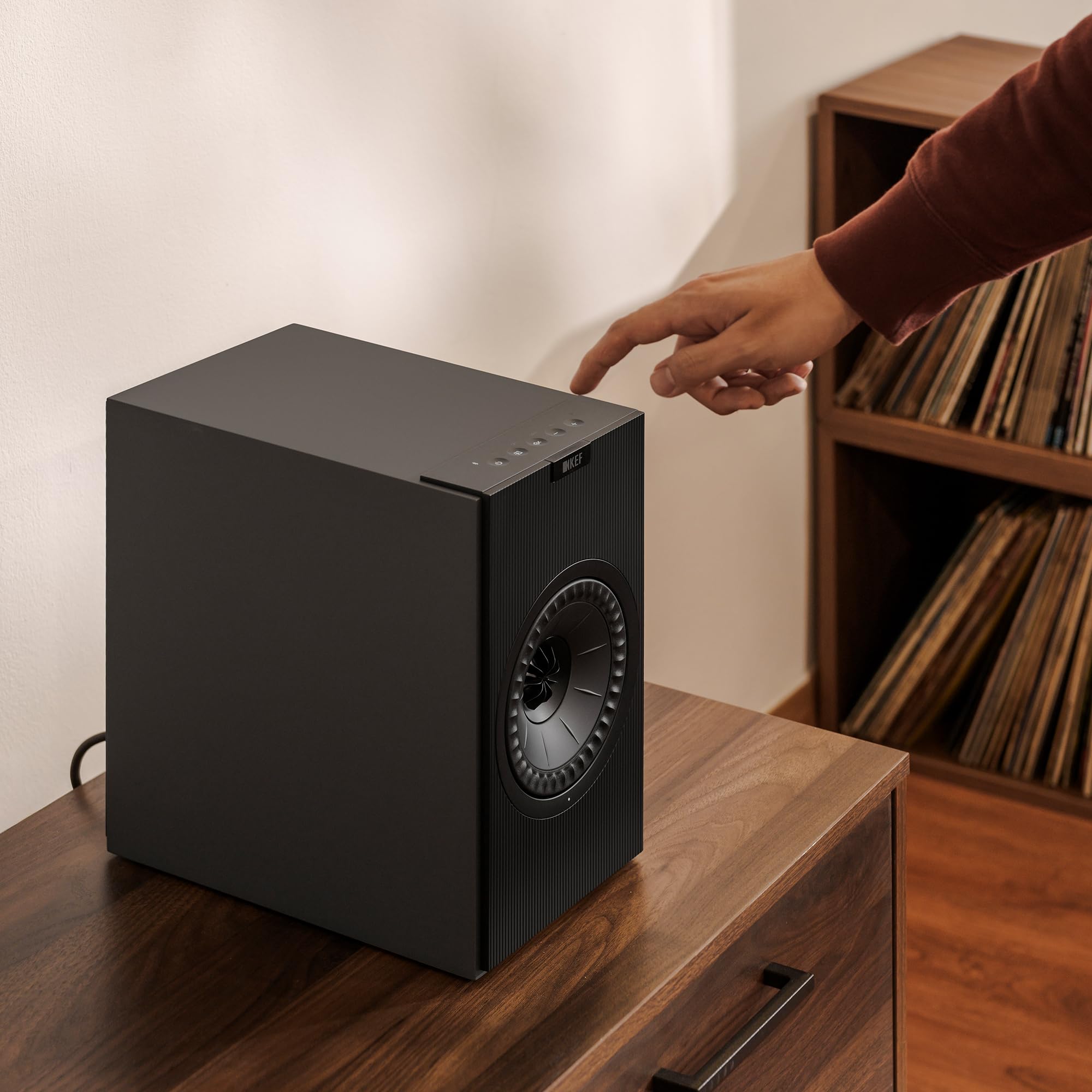 KEF Coda W Altavoces de estantería inalámbricos de Alta fidelidad, Titanio Oscuro | Bluetooth 5.4 aptX Lossless | para Tocadiscos, TV, PC, portátil y más | Música | TV y Cine en casa | Gaming