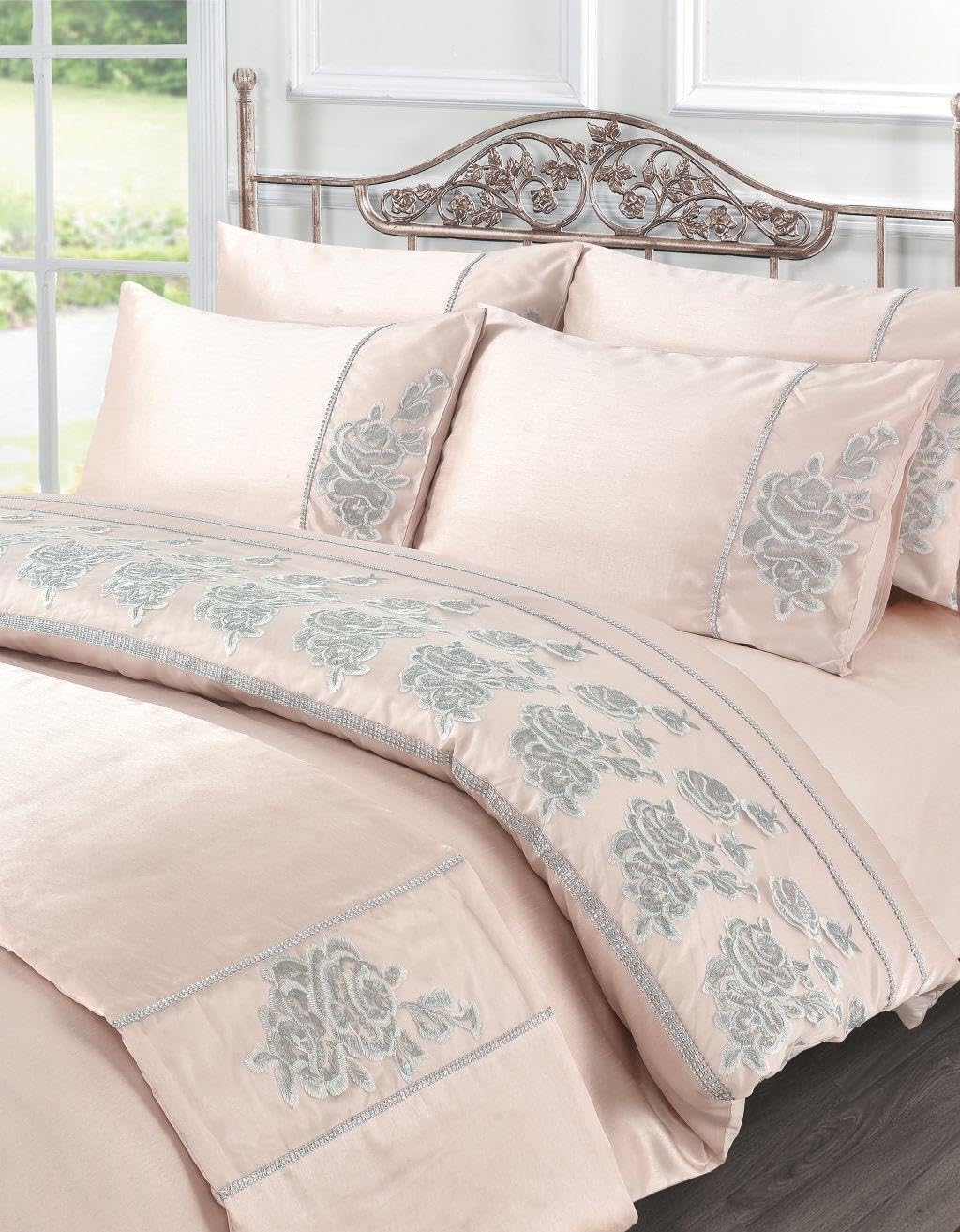 Kampala Hill Floral Embellished Duvet Cover Set Bedding Set With Pillowcases Pink Amara Double