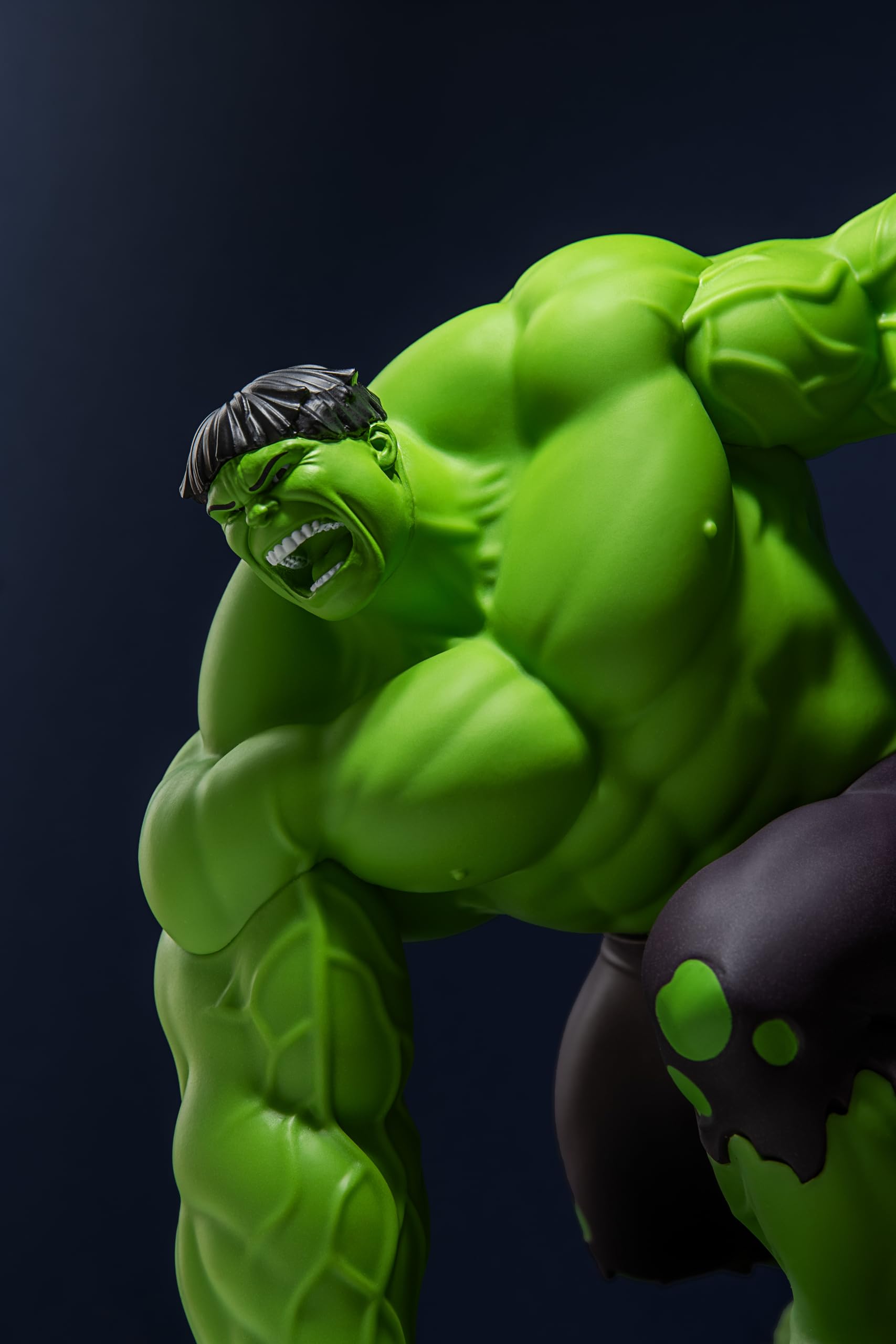 Paladone Hulk Diorama Lamp, Officially Licensed Marvel Product