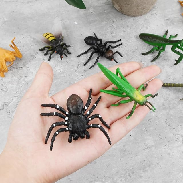Foto 3 de 7 de Litinliv 12 Piezas Grande Plástico Realista Insectos, Figuras de Insectos Juguete, Mariposa araña
