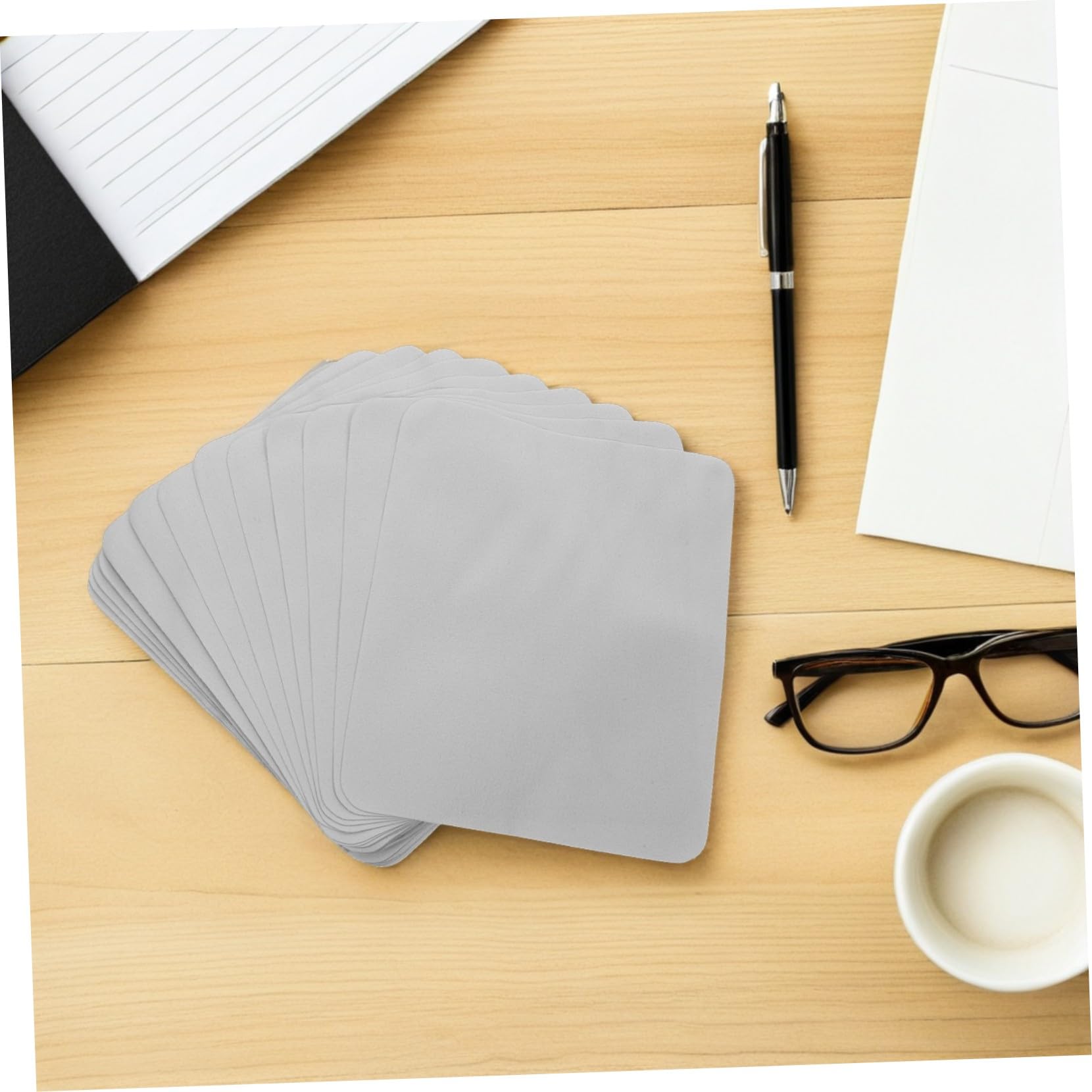 POPETPOP 100piezas Paño De Limpieza De Gafas De Terciopelo Paño De Microfibra Para Limpiar Lentes De Gafas Teléfonos y Cámaras Color Gris