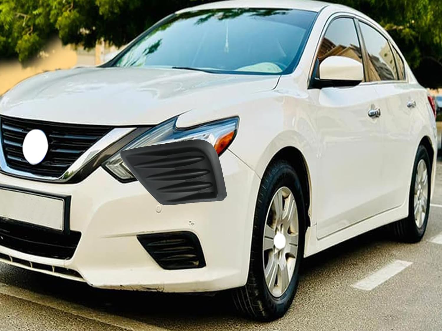 Fog Light Cover Grille Bezel For Nissan Altima 2016 2017 2018 Driver Side NI1038139 622579HS0A - Image 2