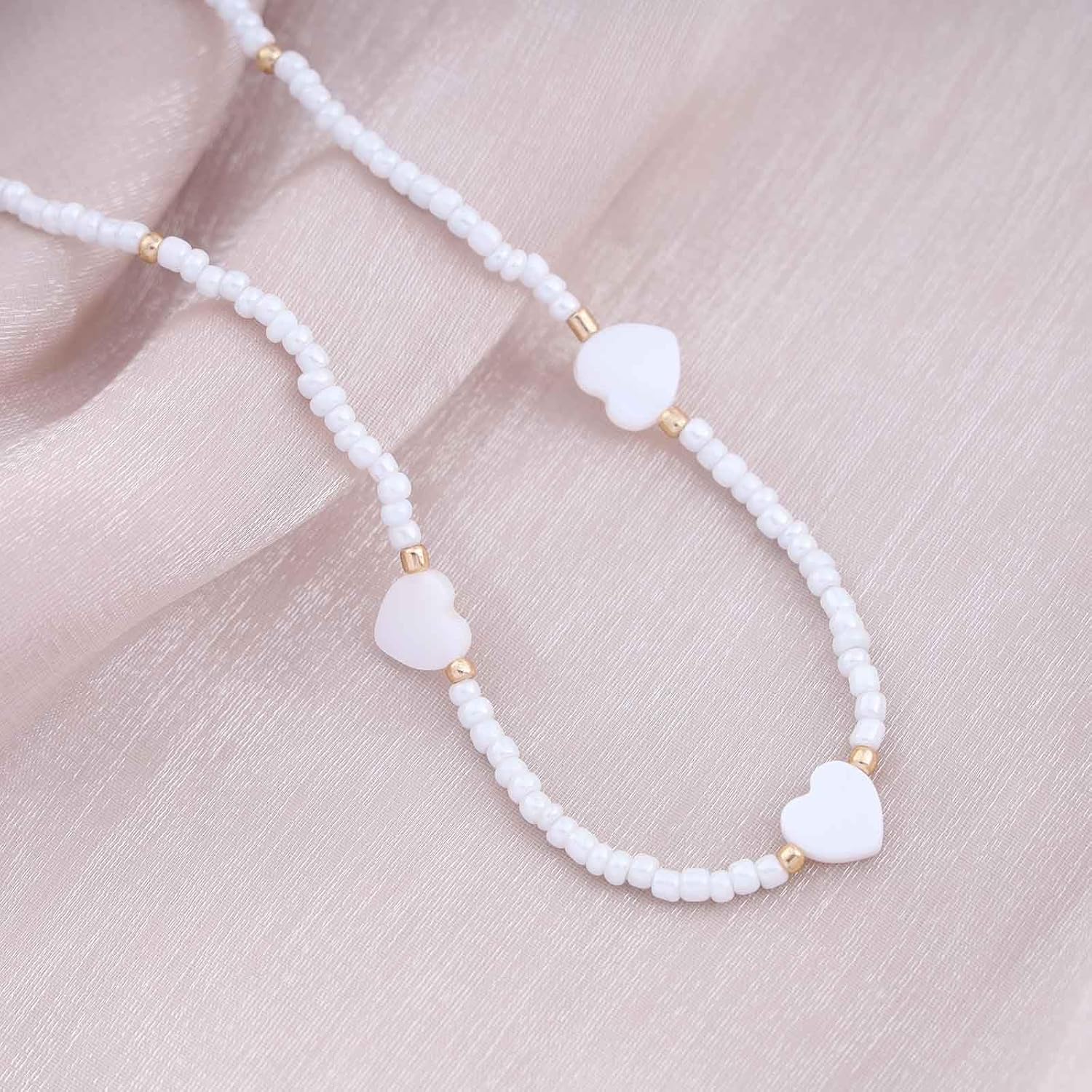 Vintage Seed Bead Choker Necklace White Rice Bead Necklace Acrylic Heart Chain Necklace Station Love Heart Necklace Jewelry for Women - Image 5
