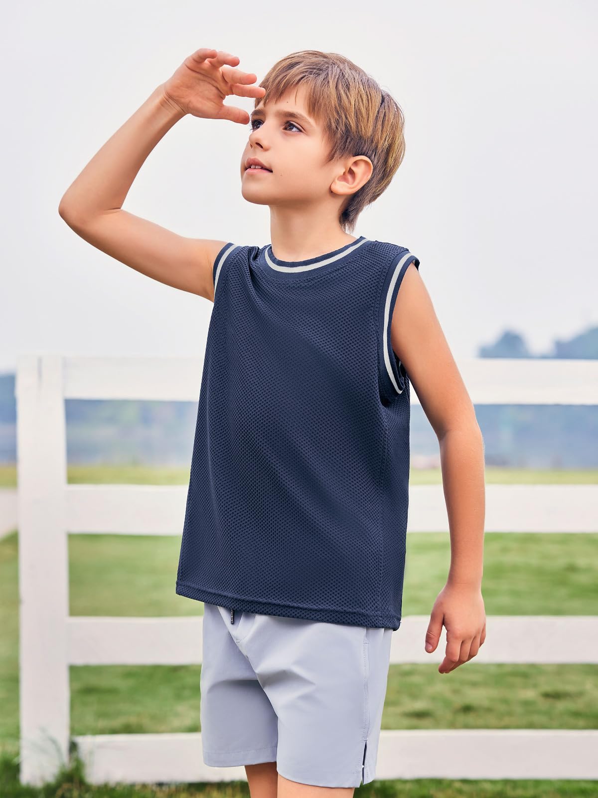 Haloumoning Jungen Unterhemden Sommer Sportliche Tank Top Kinder Leicht Ärmellose T-Shirts Basketball Trikots Tops