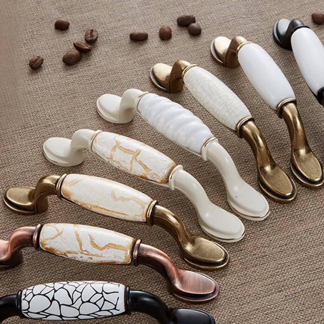 4 szt. Ceramiczne uchwyty do szafek