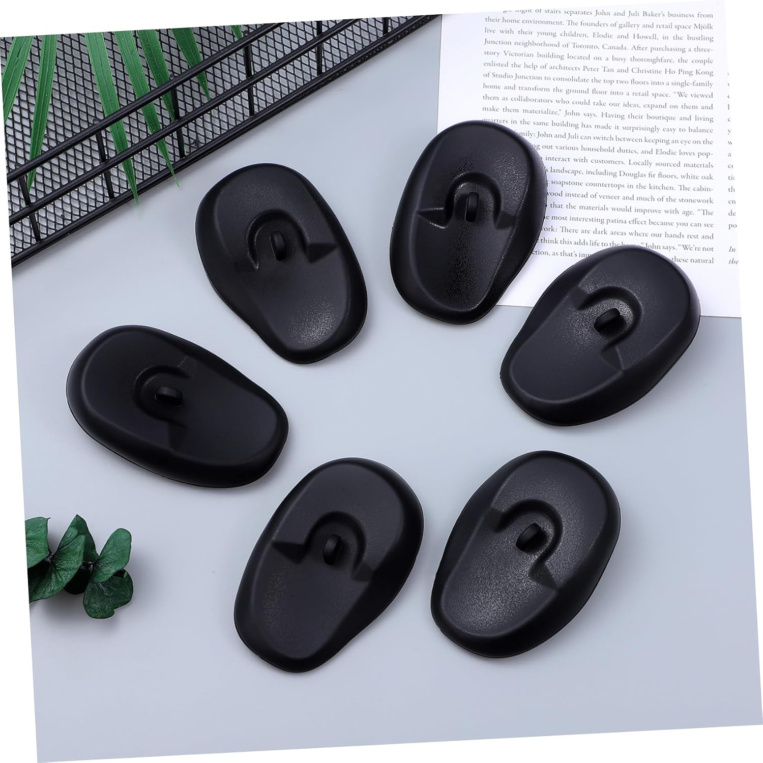 10pcs Hair Coloring Earmuffs Comfortable Ear Covers for Dyeing Lightweight Ear Shields for Salon and Home Use Washable and Reusable Protectors