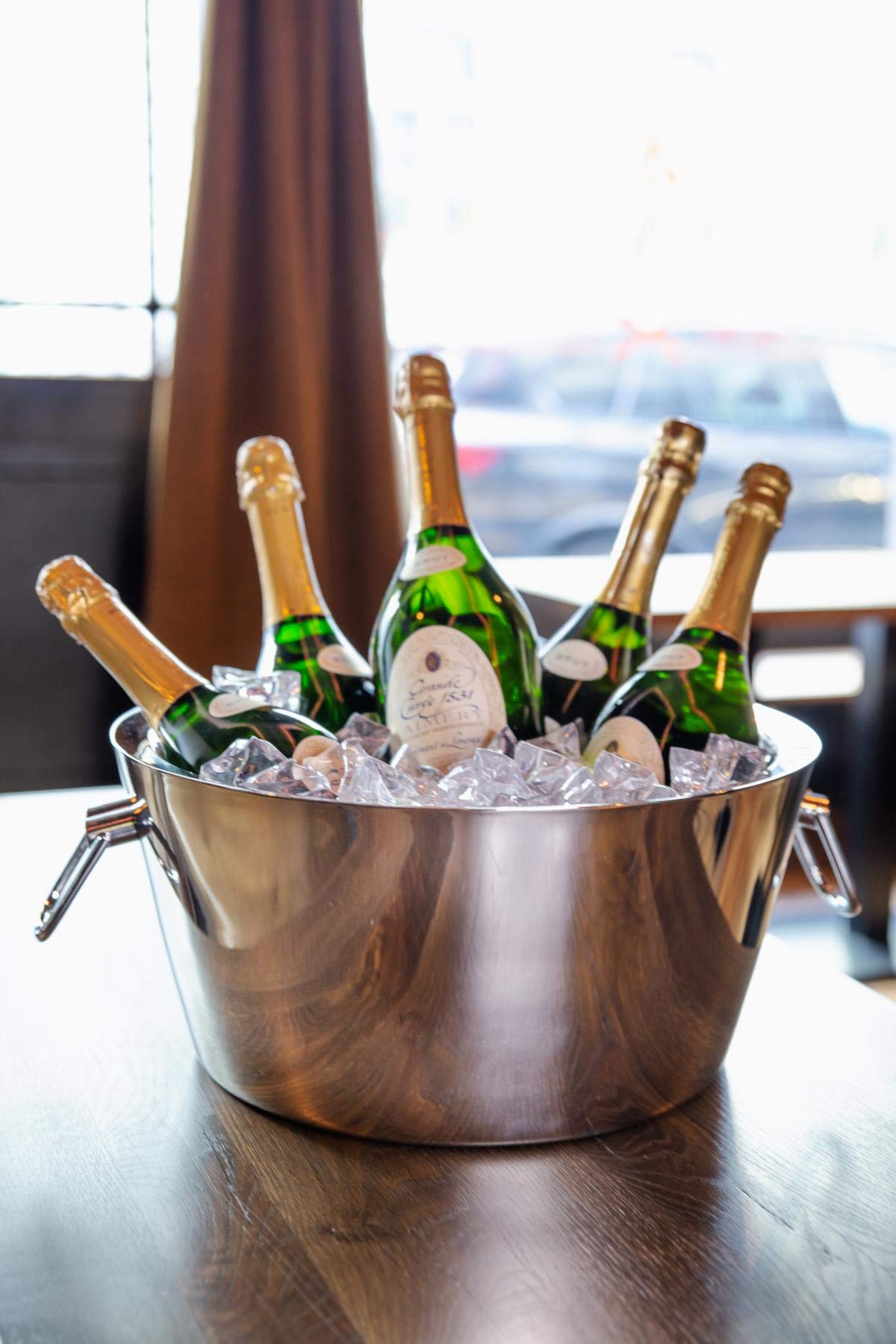 EDZARD Secchiello per champagne Michigan (Ø 53 cm, H 24 cm, XXL), acciaio inox a doppia parete, con manici, per 12 bottiglie – secchiello per spumante grande, secchiello per bottiglie