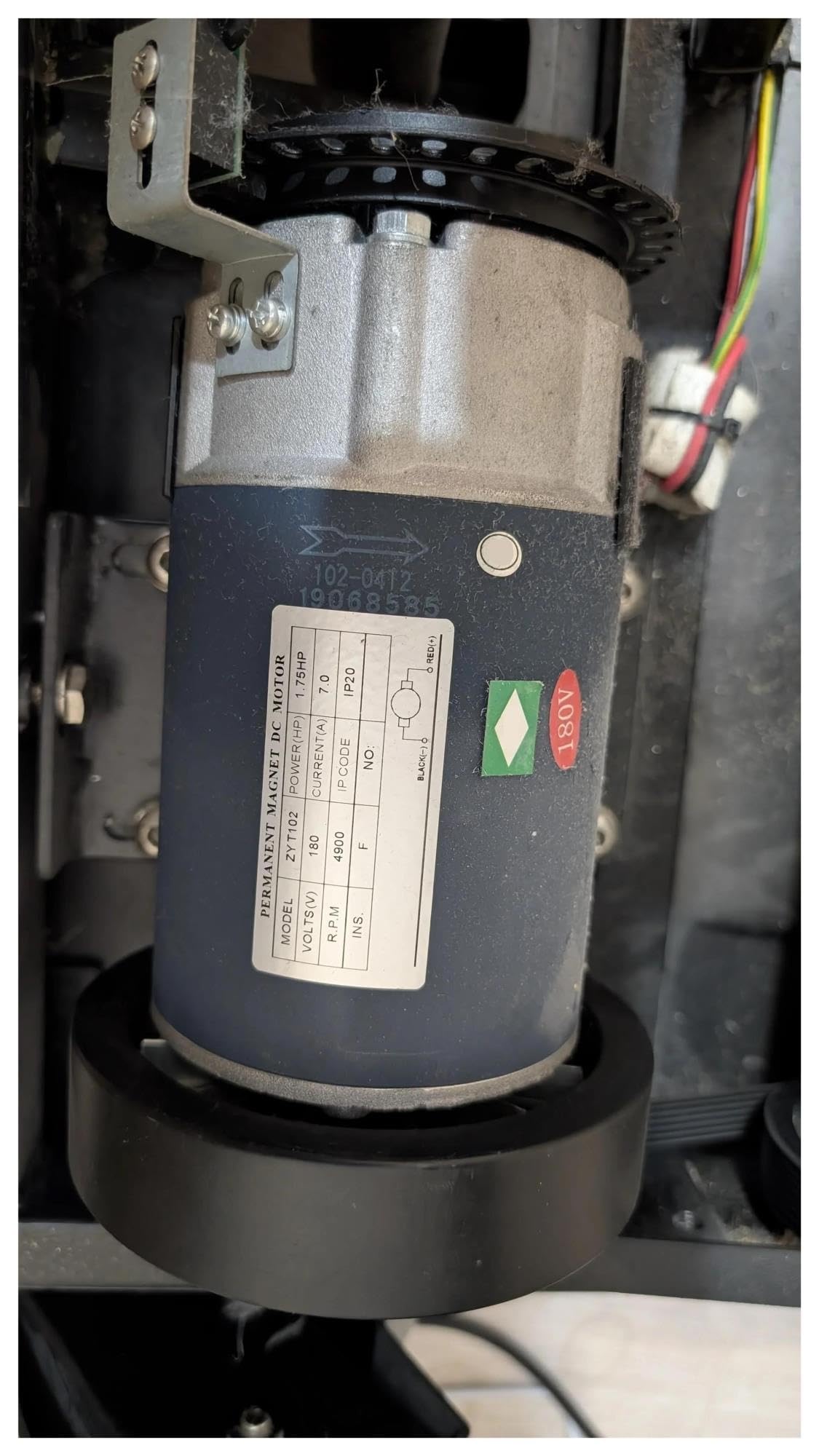 Cinta De Correr De 1,75 Hp Nuevo Motor CC 4900 RPM 7A