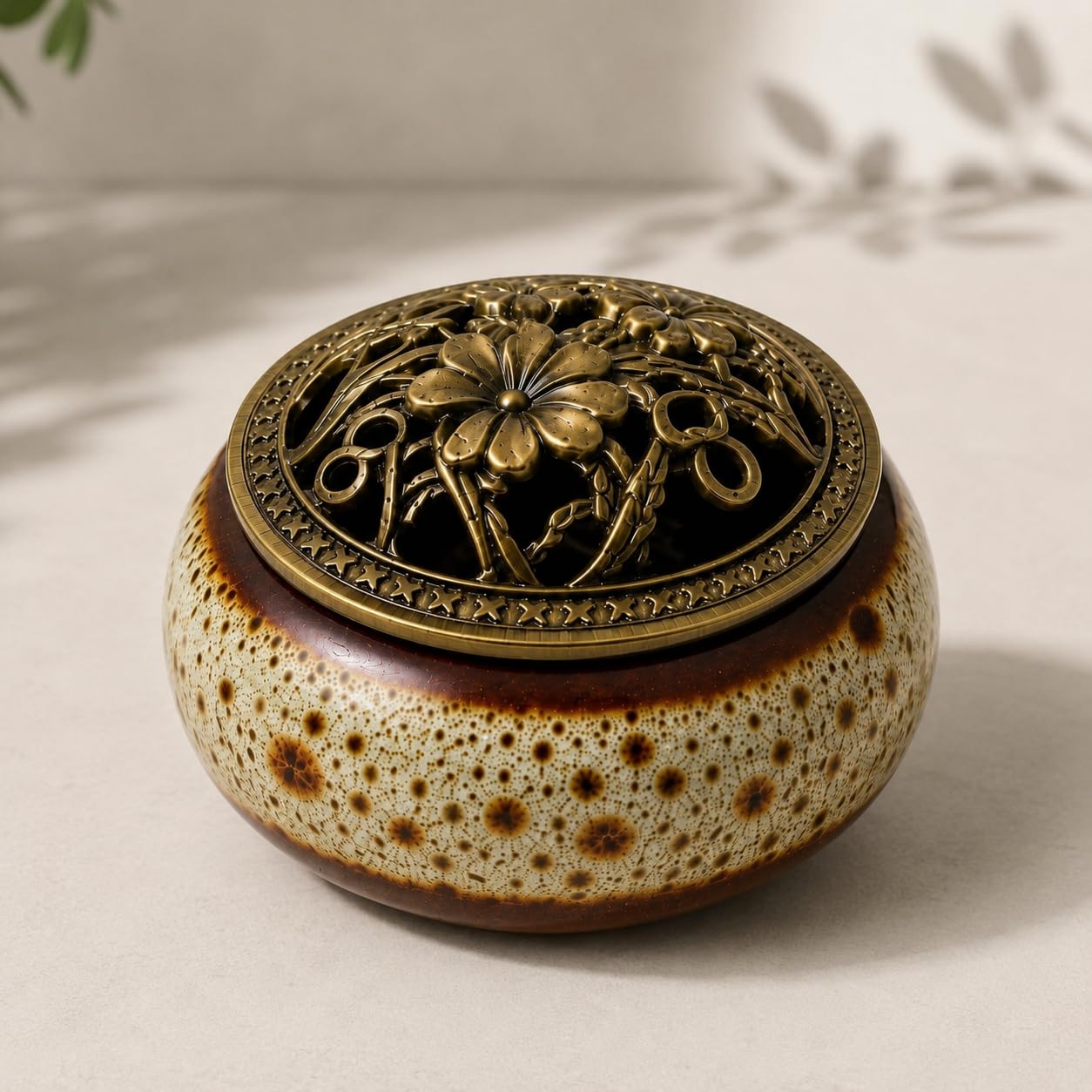 Ceramic Ashtray with Decorative Brass Lid, Heat Resistant Smoking Ash Holder, Vintage Tabletop Ash Collector for Home Office Lounge Patio Gift For Men, Husbands, Father-image-14