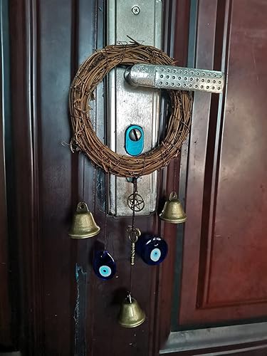 Miniatura 6 de Campanas de bruja para protección de perilla de puerta, decoración de bruja en forma de corazón, energías negativas claras con ojos azules malvados