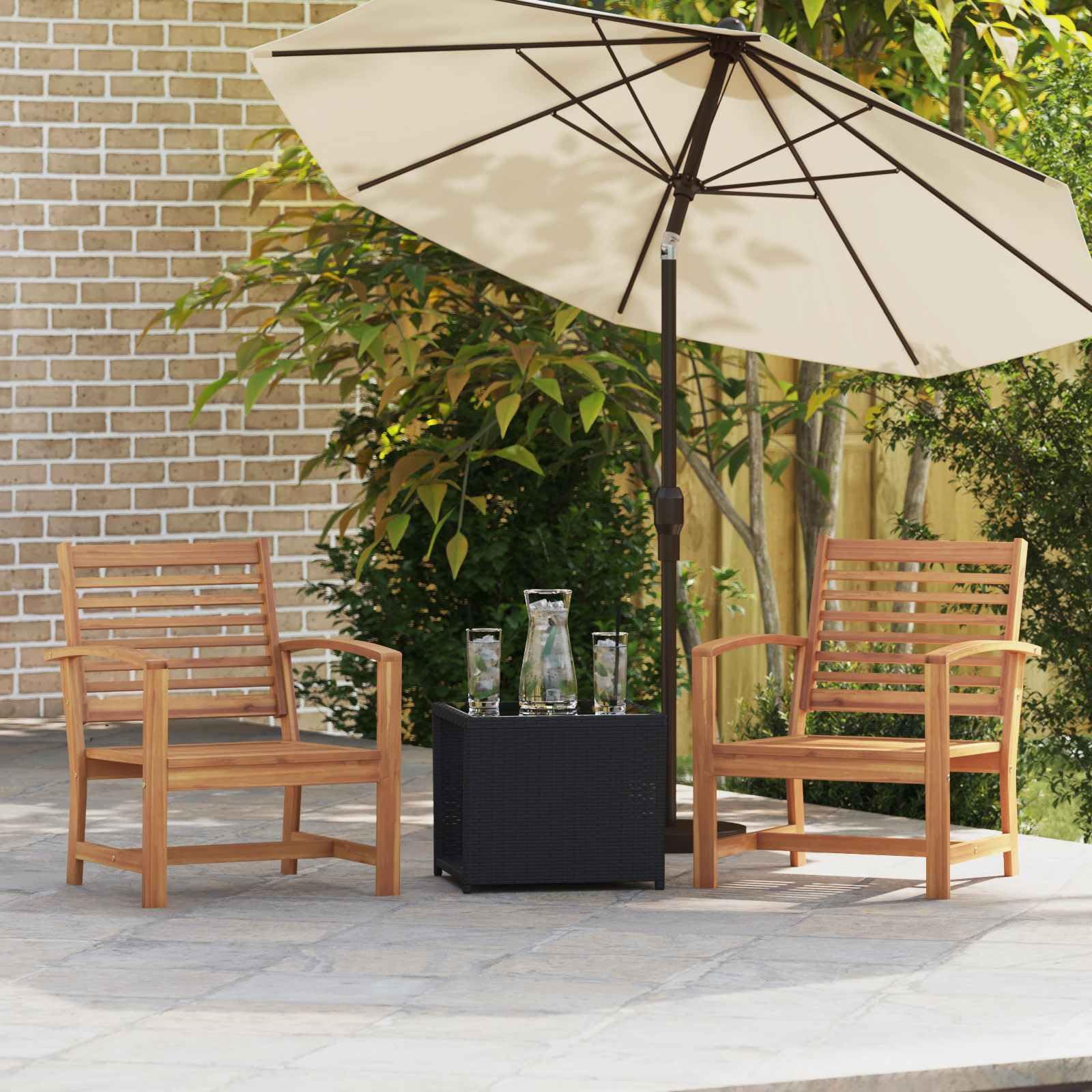 Set di mobili da giardino in legno di teak massiccio, 2 sedie marroni, 65 x 60 x 76,5 cm, con gambe quadrate per stabilità e design rustico.