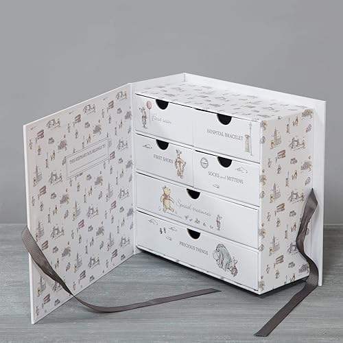 Miniatura 2 de Happy Homewares Christopher Robin - Caja de recuerdos con diseño de oso de corazón muy grande, Pooh y Piglet en Londres, caja de recuerdos para bebé