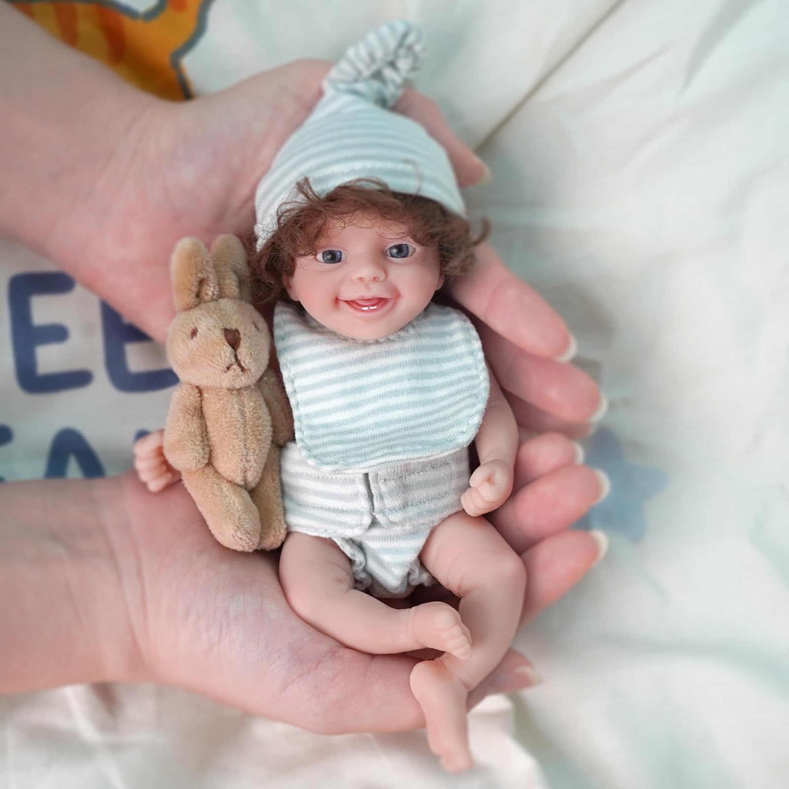 Miaio Reborn Baby Doll 17,8 cm Bambola in silicone mini realistica neonato bambola in silicone pieno corpo sollievo dallo stress per adulti fatto a mano con accessori per l'alimentazione e il bagno