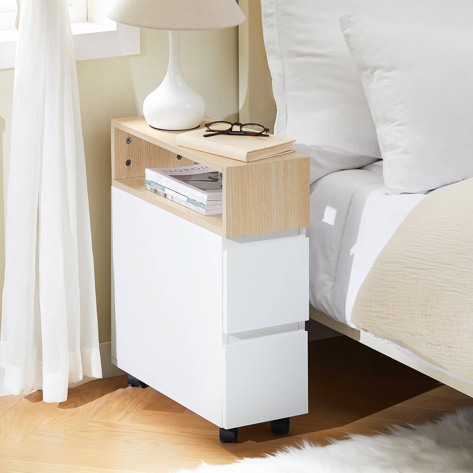 SoBuy Mesita Auxiliar Estrecha con Ruedas y 2 Cajones - Mesita de Noche Móvil para Dormitorio/Salón, Mueble con Ruedas Blanco Natural 50x20x61cm FBT155-WN