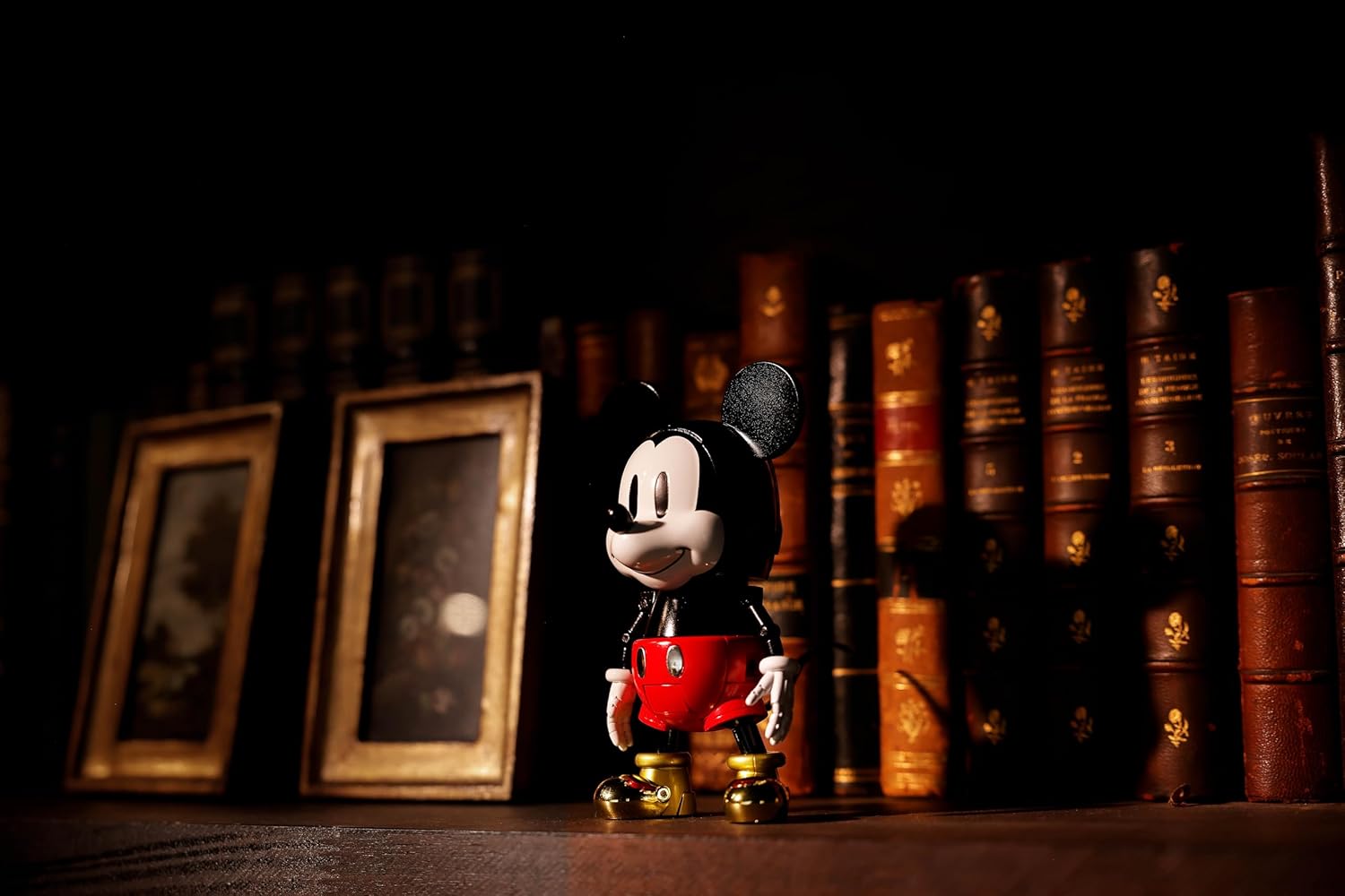 TAMASHII NATIONS - Disney - Super Change Mickey Mouse feat. Kunio Okawara Chogokin Figure
