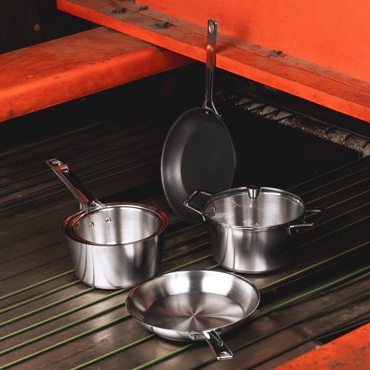 Cristel - Poele en inox brossé Revêtement Exceliss collection 1826 Ø28 cm - CRISTEL