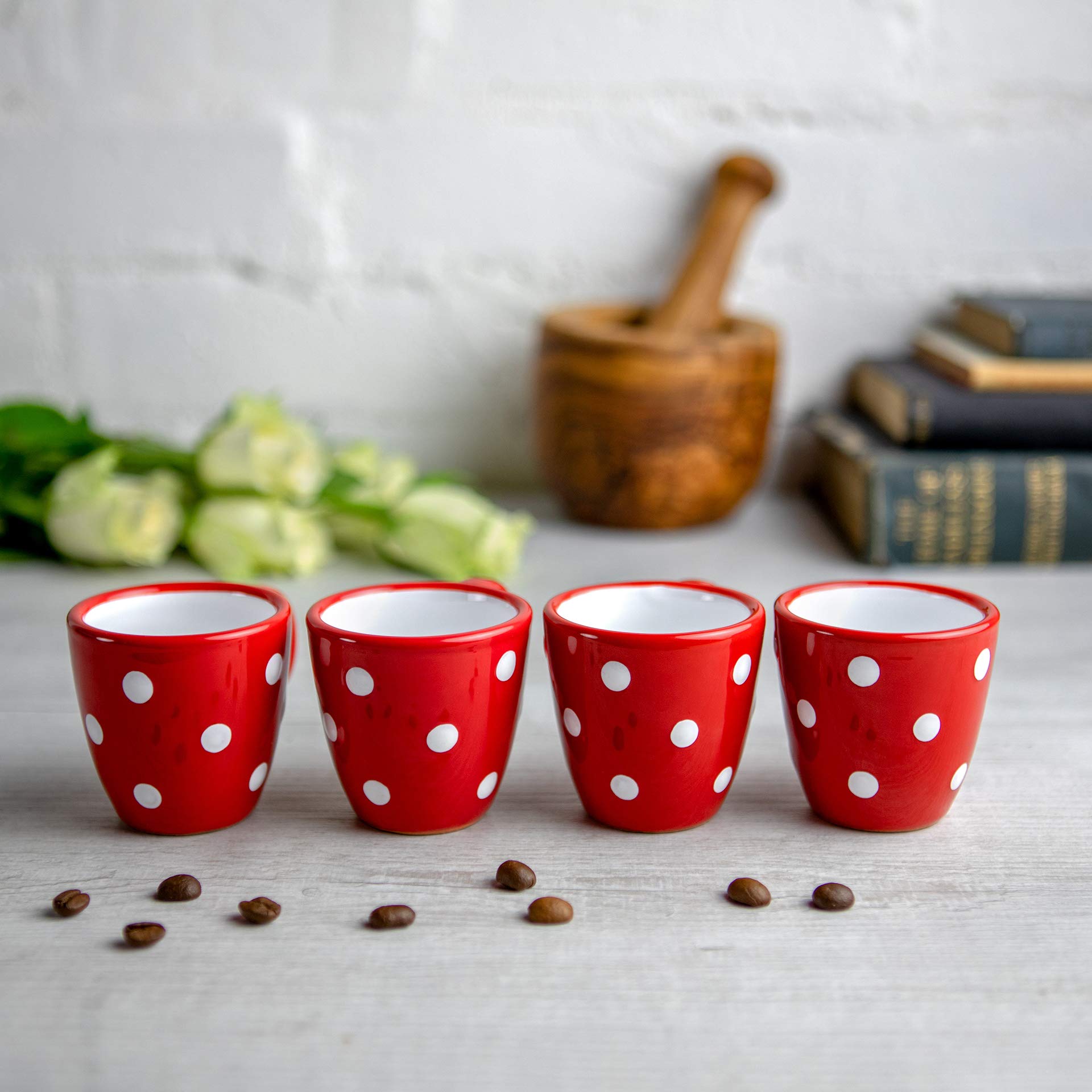 City to Cottage | Ensemble de 4 Tasses à Expresso | rouge à pois blancs en céramique faite et peinte à la main | 60ml
