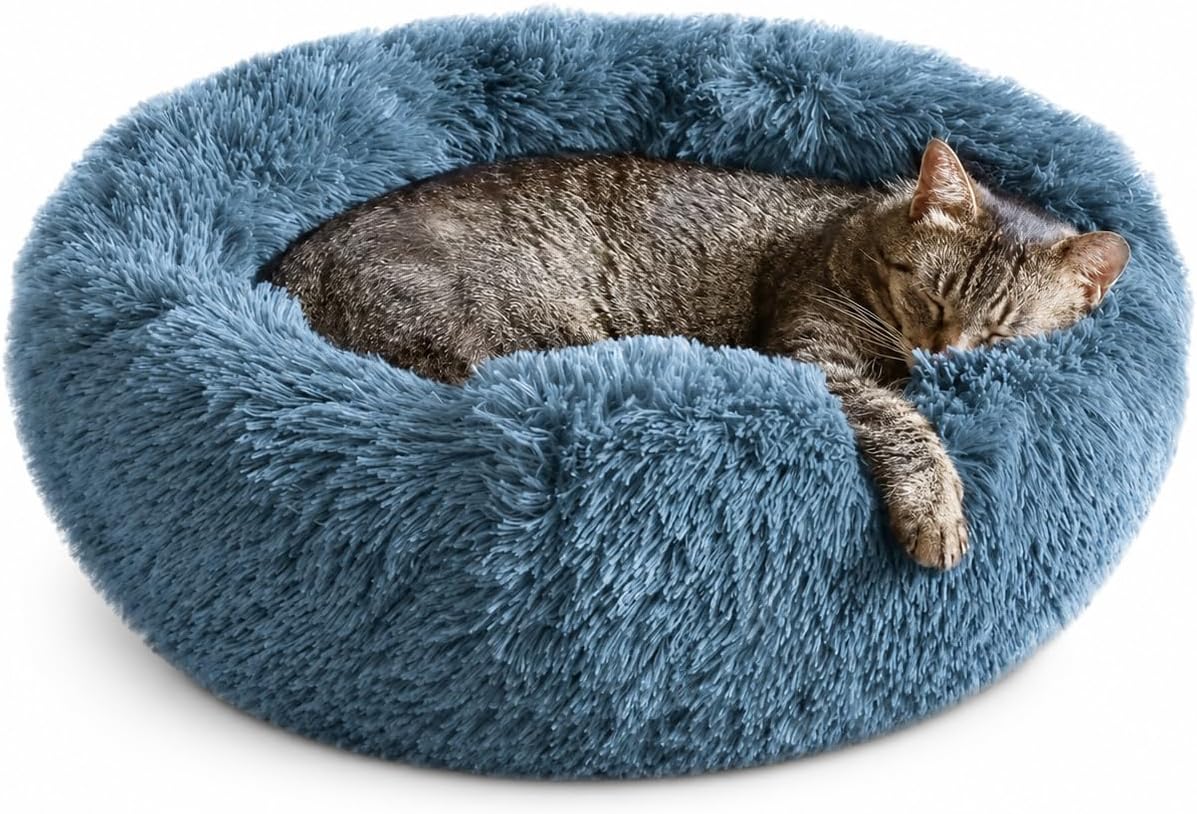 Whiskers & Friends Camas para gatos para gatos de interior, cama esponjosa para gatos de tamaño pequeño a grande | Cama ortopédica de felpa suave y calmante para donas, cama redonda lavable para mascotas, tamaño para gatitos a gatos grandes y cachorros a perros pequeños