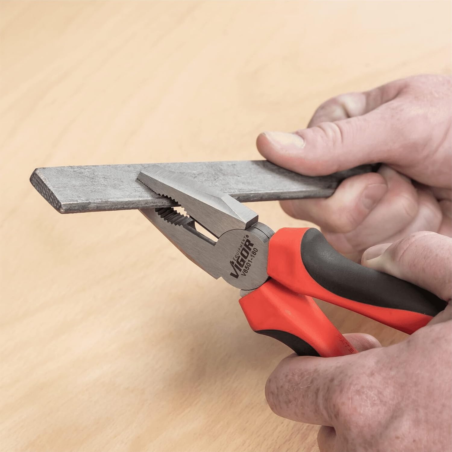 VIGOR Combination Pliers ∙ V6501-180 ∙ 180 mm