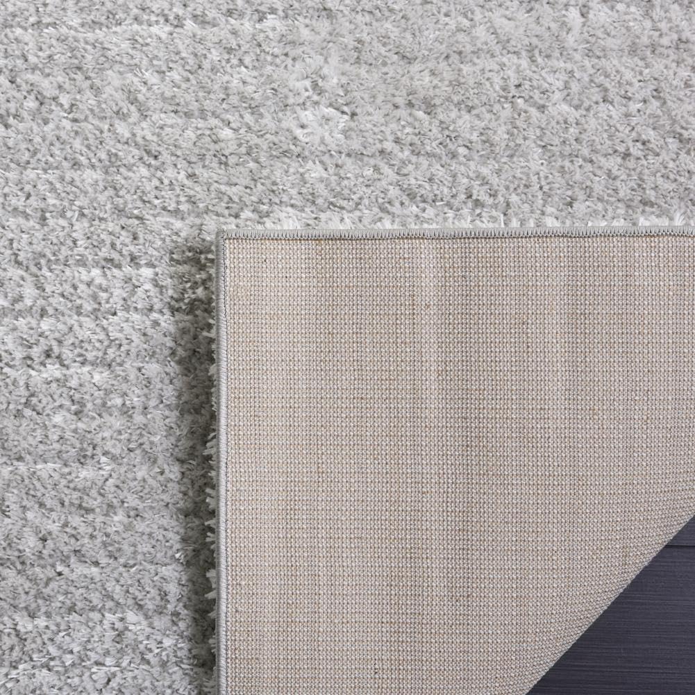 SAFAVIEH Tahoe Shag Collection Runner Rug - 9' Runner, Light Grey, Moroccan Design, Ideal for High Traffic Areas in Hallway, Bathroom & Kitchen (THO651F-29)
