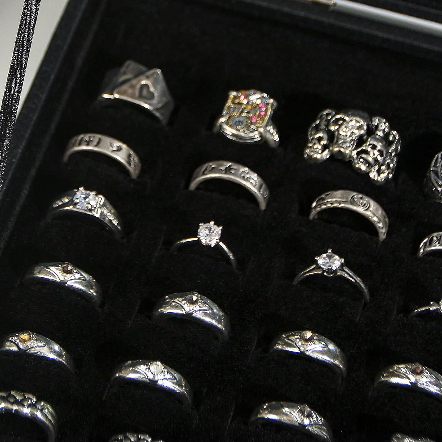 Elsjoy 2 Pack 100 Slots Ring Display Case with Transparent Glass Lid, Black Velvet Ring Organizer Box Large Ring Storage Tray, Vintage Jewelry Holder for Home, Selling