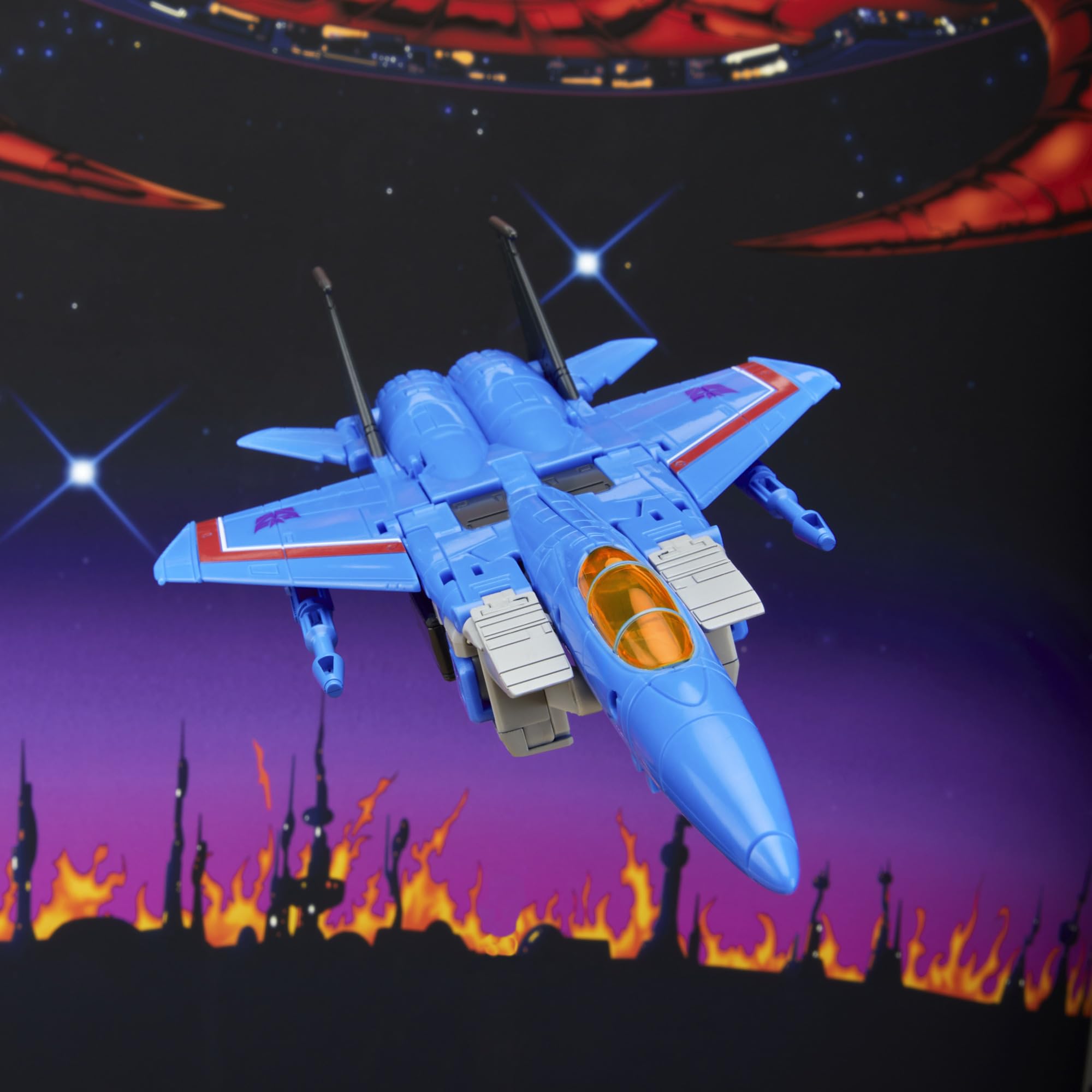 Thundercracker z kolekcji Transformers Studio Series z filmu ""The Transformers: The Movie"", 16,5-centymetrowa przekształcająca się figurka klasy Voyager, zabawkowe roboty dla dzieci w wieku od 8 lat | Transformers Studio Series 15 cm figurka Voyager Cla