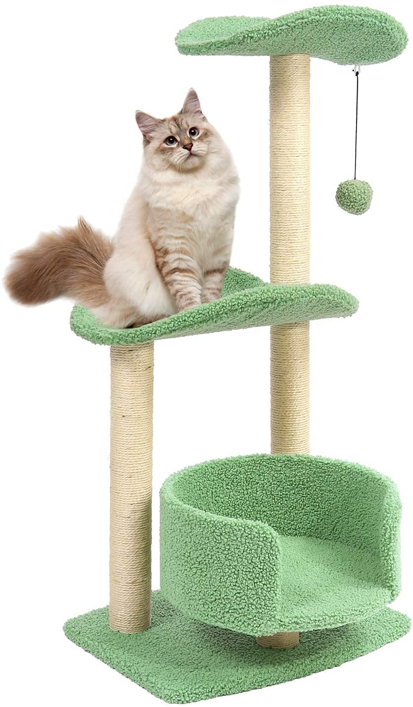 Tour d'activités pour chat avec griffoir en jute pour votre salon moderne