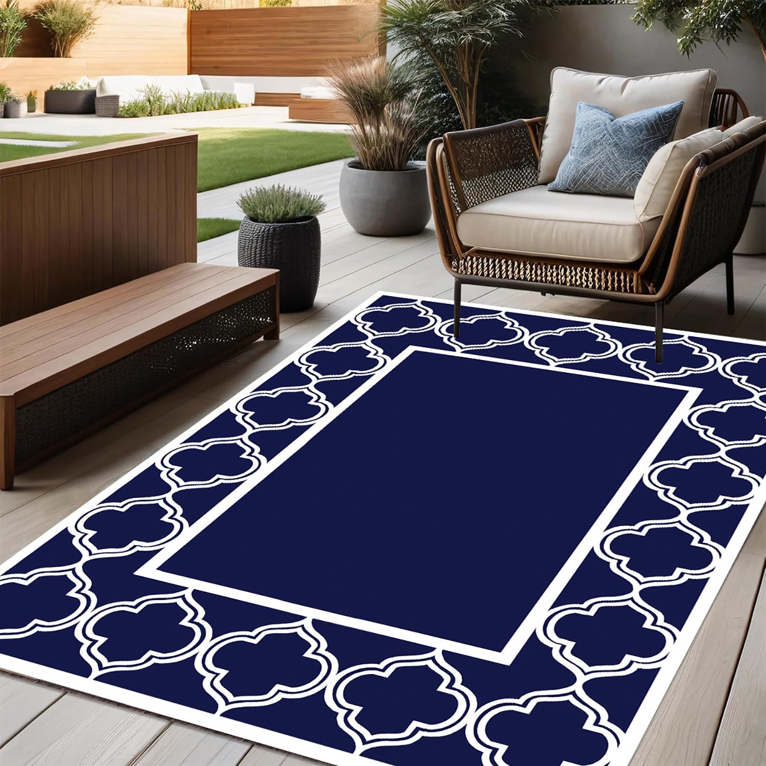 Wodoodporny Dywanik na Zewnątrz do Dekoracji na Patio,150x240cm Składany Odwracalny Dywanik z Plastikowej Słomy na Kemping,Tarasu,Werandy,Piknik,Plażę,Balkon,Kolorze Niebiesko-Białym
