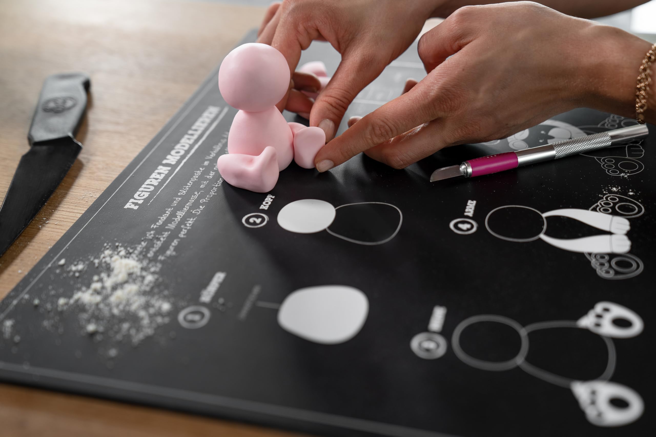 Sallys Schneidematte A3 Cutting Mat (44 x 34 cm, 3 mm dick) selbstheilende Oberfläche, beidseitig verwendbar, rutschfest, millimetergenaues Raster zum perfekten Abmessen