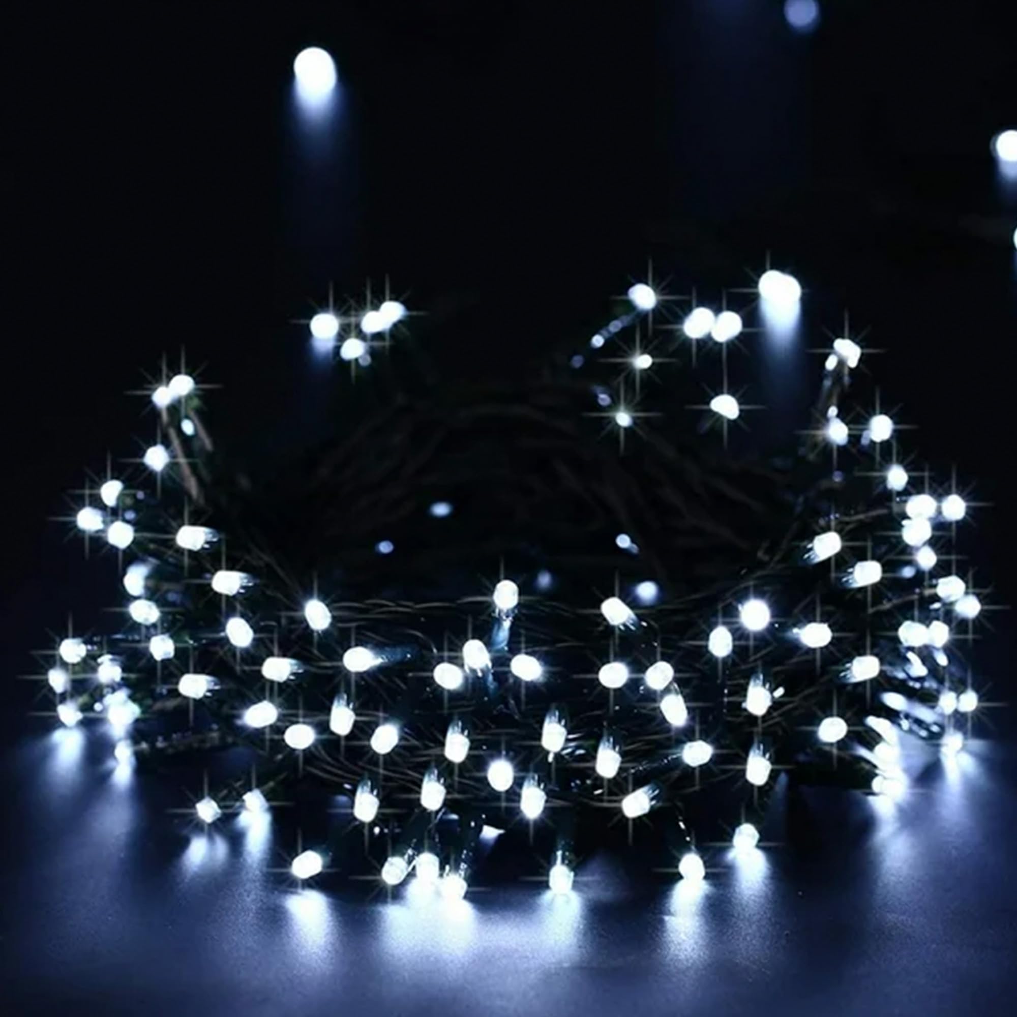 Image secondaire de Guirlande lumineuse LED solaire 400 ampoules - 4 mètres de câble