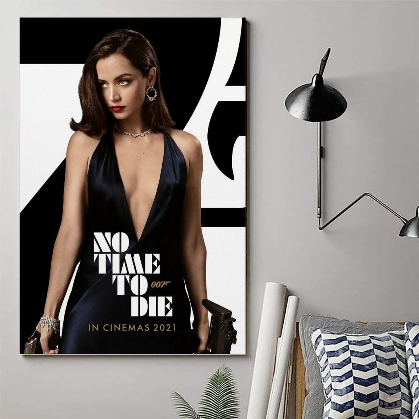 Amazon.com: James Bond 007 No Time to Die Ana De Armas Hot Girl Action Spy  Movie Poster Poster 90s Canvas Wall Art Room Aesthetic Decor Posters  12x18inch(30x45cm): Posters & Prints