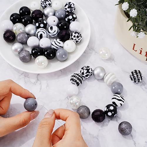 Miniatura 5 de Whaline 50 cuentas de goma de mascar gruesas de 0.787 pulgadas (0.787 in) de color negro, blanco y gris, cuentas de vaca de 12 estilos mixtos de