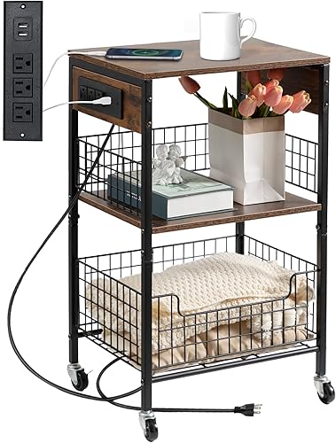 Hadulcet Mesa auxiliar con estación de carga, mesa auxiliar enrollable de 3 niveles con cesta de almacenamiento y ruedas, mesa auxiliar de metal