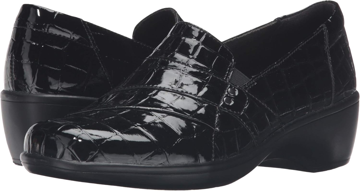Clarks Womens May MarigoldSlip-On Loafer