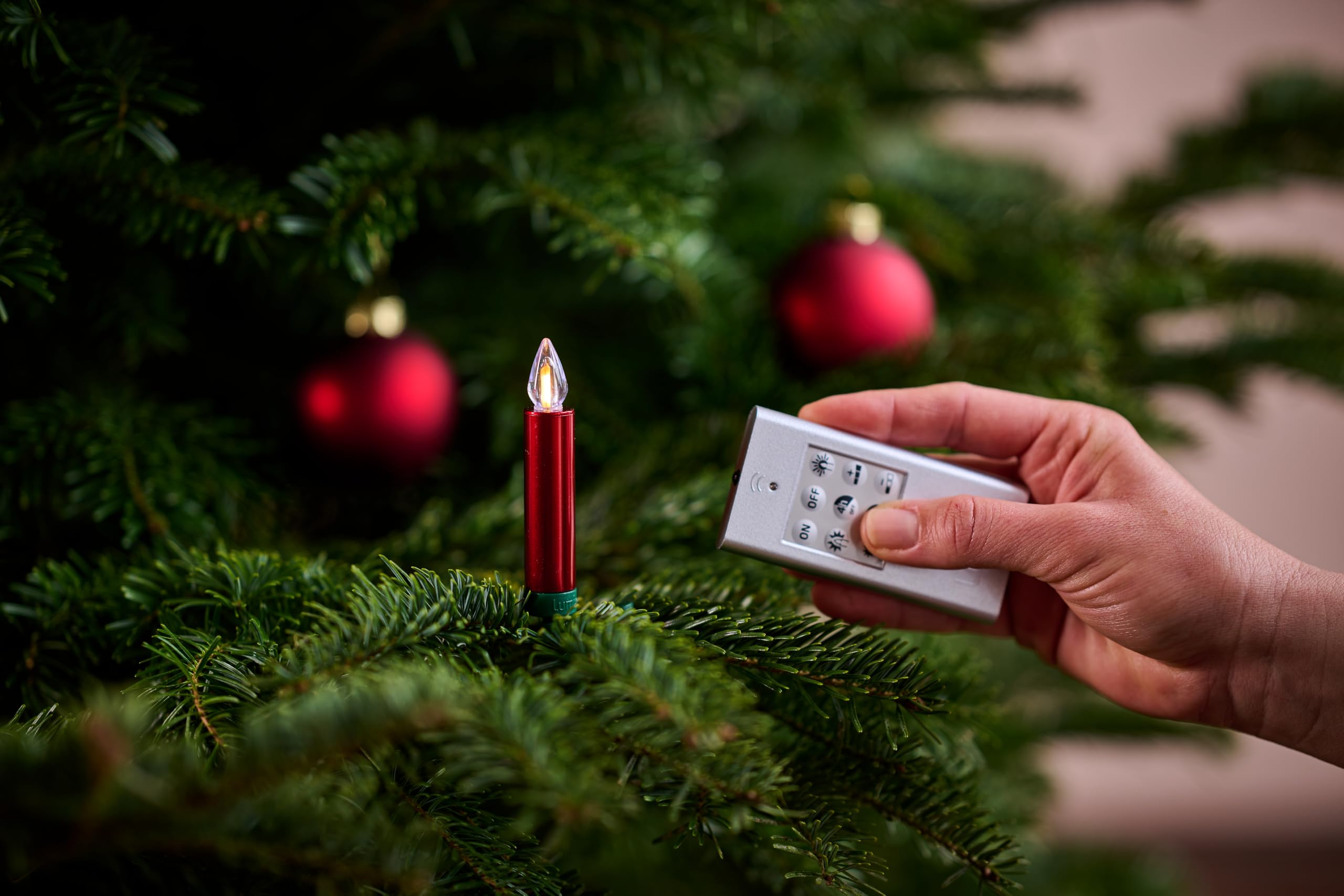 Lumix® kabellose LED Christbaumkerzen Weihnachtsbaumkerzen 12er Basis-Set SuperLight Flame Metallic Mini Rot 9cm warmweiß inkl. Fernbedienung 77146